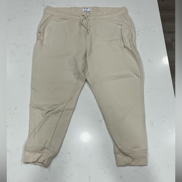 Old Navy Joggers - Picture 3 of 5